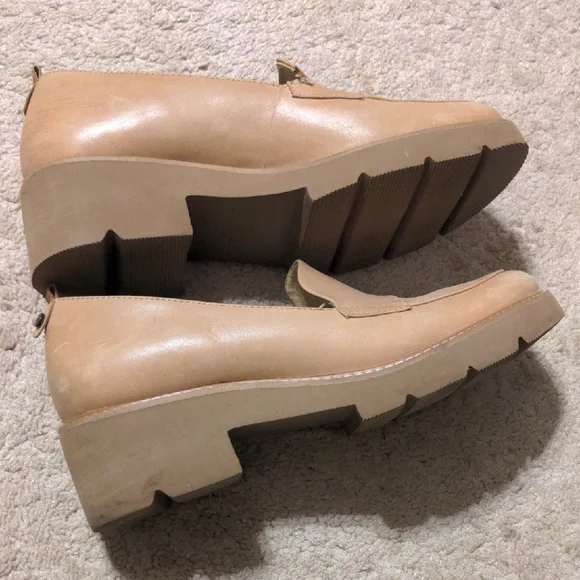 Naturalizer Women's Tan Platform Loafers - Picture 4 of 8